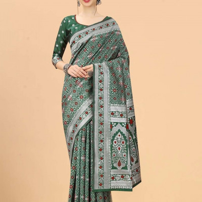 Green Woven Design Zari Silk Cotton Banarasi Saree