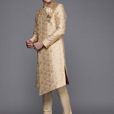 Men Ethnic Motifs Printed Raw Silk Kurta with Pyjamas & Nehru Jacket